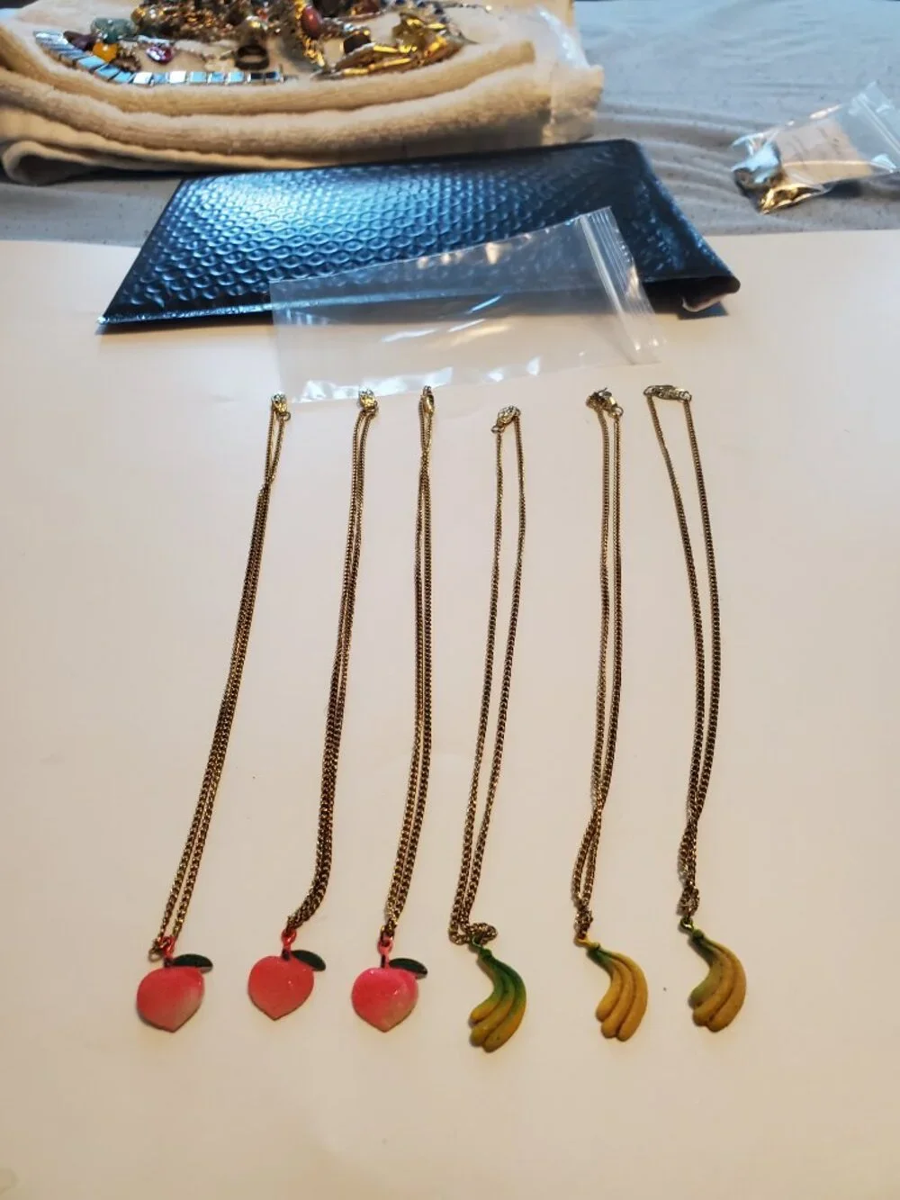 6 Necklaces, items # A 1870-1875, . wt. 19 grams. - Picture 11 of 11